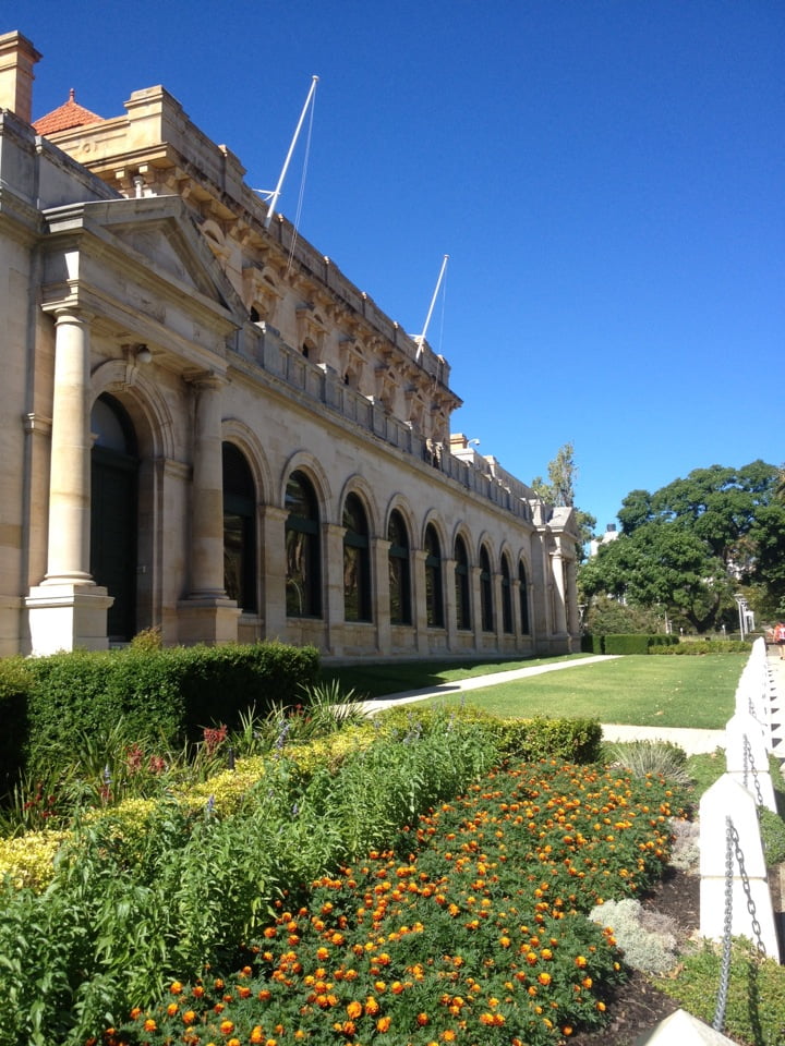 Sphere sovereignty and our attitude to the government in the present situation